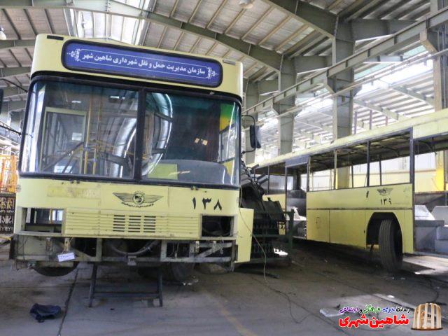 بازسازی 10 اتوبوس در شاهین شهر