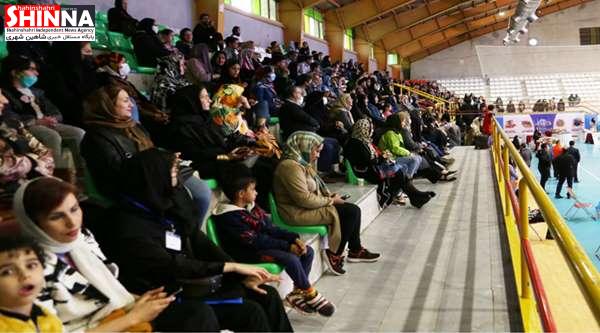 اقوام ایرانی در سومین روز هفته فرهنگی شاهین‌شهر اصفهان، با رنگین کمانی از تنوع غذاهای محلی، در جشنواره‌ای باشکوه به رقابت بایکدیگر پرداختند.