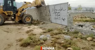 تخریب ۲۰ مورد دیوارکشی و چهاردیواری غیرمجاز در منطقه یاقوت آباد شاهین شهر با صدور دستور قضائی