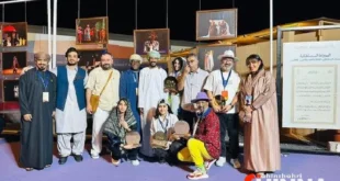 تئاتر شاهین شهر با حضور نمایش «امروز درختی خواهم شد» به کارگردانی فرامرز غلامیان در جشنواره فیلم تئاتر عمان ، موفق به کسب چند جایزه درخشش هنر تئاتر شاهین شهر در این جشنواره شد.