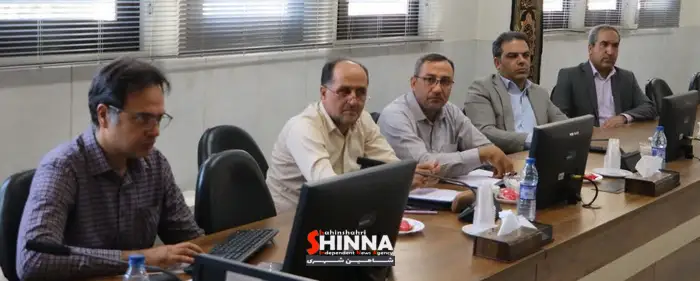 روند تکمیل و واگذاری پروژههای نهضت ملی مسکن در شورای مسکن شهرستان شاهینشهر و میمه بررسی شد