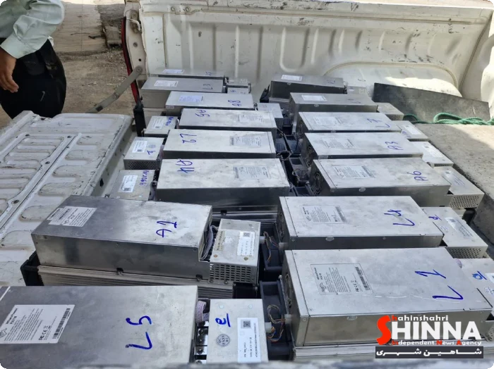 کشف ۱۵ دستگاه ماینر غیرمجاز در یکی از مناطق صنعتی شاهینشهر