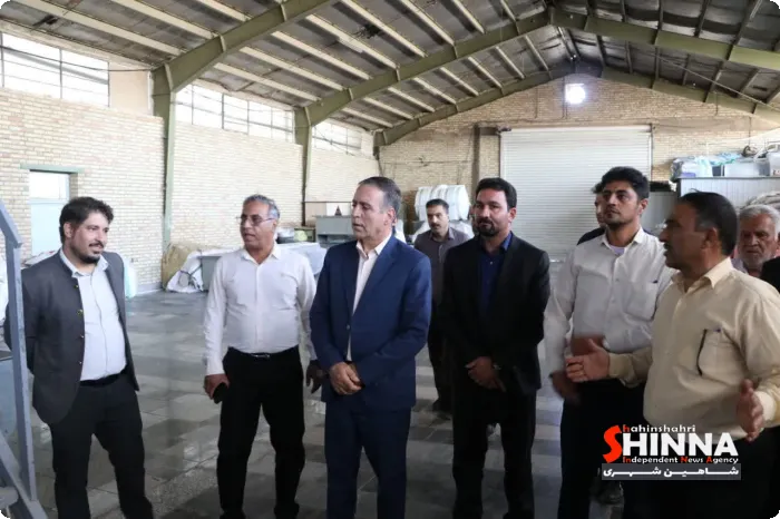 توزیع ۷۰۰ تن کود و خرید تضمینی ۴۳۴ تن گندم در گرگاب شهرستان شاهین شهر