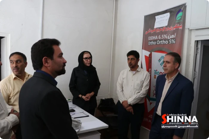 توزیع ۷۰۰ تن کود و خرید تضمینی ۴۳۴ تن گندم در گرگاب شهرستان شاهین شهر