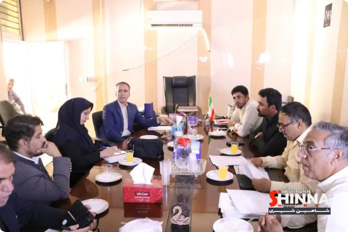 توزیع ۷۰۰ تن کود و خرید تضمینی ۴۳۴ تن گندم در گرگاب شهرستان شاهین شهر