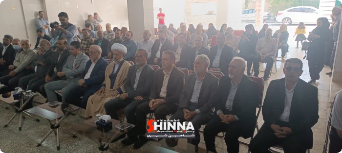 صاحبخانه شدن 12 احسان پذیر شهرستان شاهین شهر در هفته دولت ؛ هدف گذاری ساخت 3000 مسکن حمایتی