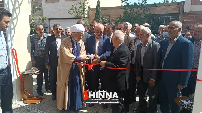صاحبخانه شدن 12 احسان پذیر شهرستان شاهین شهر در هفته دولت ؛ هدف گذاری ساخت 3000 مسکن حمایتی