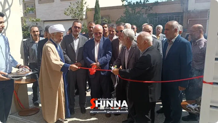 صاحبخانه شدن 12 احسان پذیر شهرستان شاهین شهر در هفته دولت ؛ هدف گذاری ساخت 3000 مسکن حمایتی